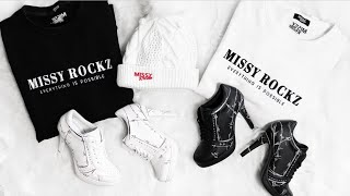 SKETCH IT Sneaker Heels l Black & White Style l BASIC Sweater l Bobble Hat by MISSY ROCKZ