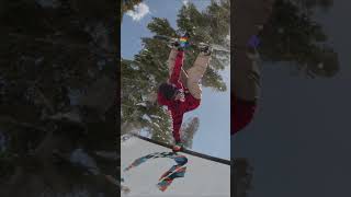 Eric Royce FS Invert @sugarbowlskiresort park on our Hybrid 2.0 #rockercamber #snowboarding