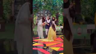 Shaista Lodhi fells down in live show #shorts