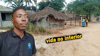 COMO É A VIDA NO INTERIOR DE MOÇAMBIQUE?