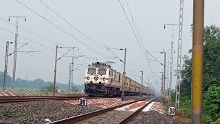 130 Kmph 👑 King Rajdhani At Netaji Express + Poorva Express At Full Speed Trains Indian Railways