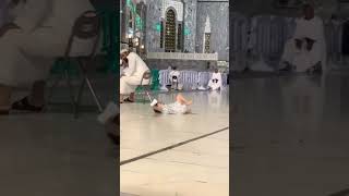 cute baby in Al haram Makkah #youtubeshorts #ytshots #viralshorts #trending