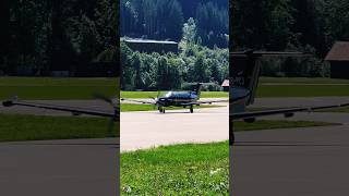 Black Pilatus PC-12 at Saanen🇨🇭