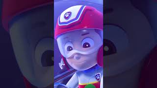 PAW Patrol : La Pat' Patrouille | La Pat' Patrouille va pour sauver des chiens-sirènes ! #Shorts