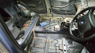 HOW TO REMOVE FULL/FRONT HALF/ REAR BACK HALF OF BMW E46 3 SERIES INTERIOR CARPET/FLOORMAT