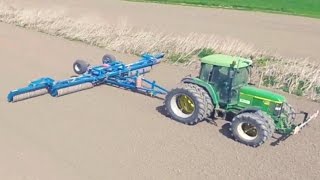 Land rollen John Deere met de Dal-Bo