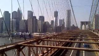 Manhattan from Brooklyn Bridge.mp4