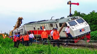 PROSES KERETA CRANE EVAKUASI GERBONG DAN LOKOMOTIF ANJLOK KA PANDALUNGAN