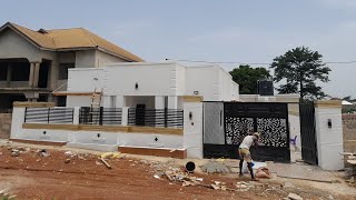 He MANAGED To Build 3Bedroom House in Ghana on a Small Plot |