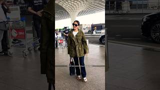 Mrunal Thakur spotted at airport Today #shorts #mrunalthakur #shortvideo #bollywood