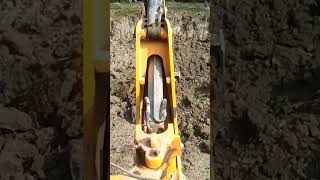 JCB Backhoe loading