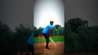 शॉट कैसा है 🏏🔥😱#trending #cricket #youtubeshorts #viralvideo #comedy #songs #ytshorts #yt