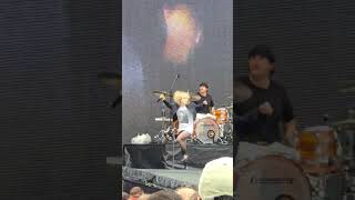 *vertical video* Paramore - 'Last Hope' clip (Dublin night 2, June 2024)