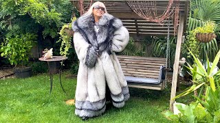 I am back! In NEW fur coat @LoraFox Watch video in 4K