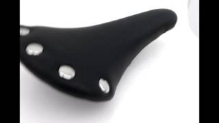 Retro Rumpus Rivet Saddle