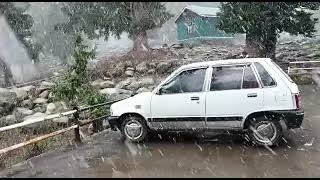 In 28 April fresh snowfall in Gulmarg kashmir