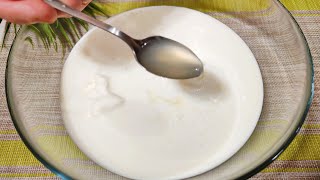 Habe gerade Zitrone in Joghurt gegeben! Altes Rezept! Nur 2 Zutaten!