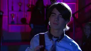 Jonas tv show Kevin trying to do a song (1/2)