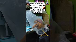 KEPALA DAWALA LEPASSS. LUCUNYA BIKIN NGAKAK PAKAI KERESEK PLASTIK #fypage #comedy #fypシ゚viral