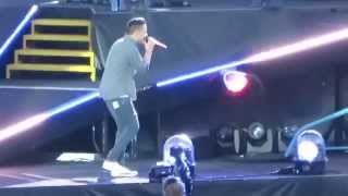 One Direction - No Control, focused on Louis (FIRST TIME EVER in Brussels, Belgium) HD