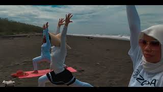 Cinematic Yoga di Pantai