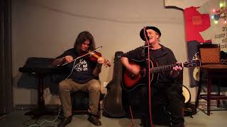 Chris Fingers @ Bacup Folk Club 28th March 2022.2(4k)