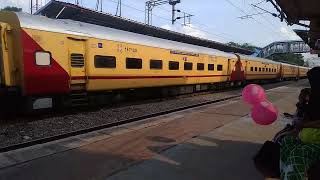 kacheguda - mysuru jn train empty train rake