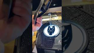 Black Panther Helm Unboxing with base