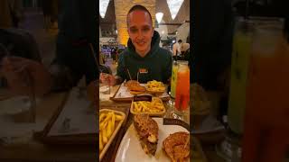 НИШТЯКОЛОГИЯ : «Nusr-Et Steakhouse Sandal Bedesteni» (г. Стамбул, Турция)