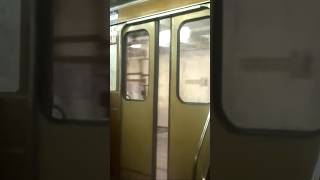 Moscow Metro Door Error #error #doors #moscow #metro #shorts