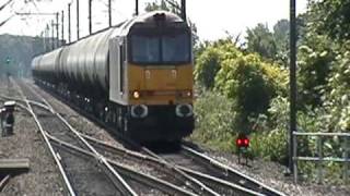 60009 (three tone) at Northallerton on 6D43 Jarrow to Lindsay plus transpennine 185.