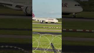 Qater 787 landing in Manchester