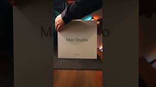 Unboxing my (refurbished) Mac Studio M1 Max Base Model in 2023 #techshorts #unboxingvideo #MacStudio