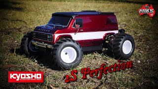 My NEW Favourite 1/10 Monster Truck! Kyosho Mad Van VE - First Run on 2S