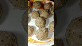 NARIYAL KA LADOO RECIPE 👌 #like #viralvideo #nariyal #ladoo #coconut #recipe #subscribe #musttry