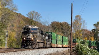 NS ES44DC 7661 w/ Nice Crew Leads Stacks & Racks 224 on 10/25/24