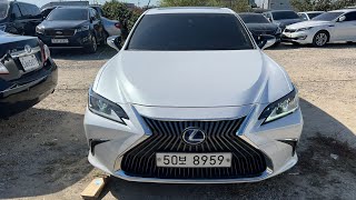 LEXUS ES 300h 2018год