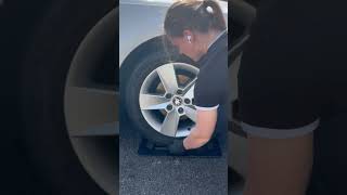 Dressing the Tyres with Stjarnagloss Gummi #cardetailing #satisfying