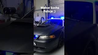 Walker kocha policje ;) Walker loves Police ;)