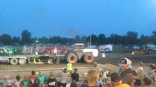 J.I. Case 4994 pulling