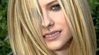 Falling down - Avril Lavigne    lyrics