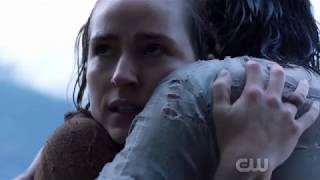 The 100 7x04 "Hesperides" Scene: Orlando saves Hope