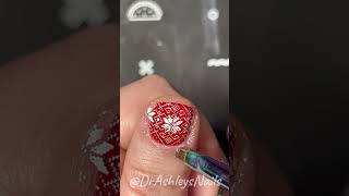 Christmas Sweater Stamped Nails Tutorial #nails #nailart #nailarttutorial #stamping #christmasnails