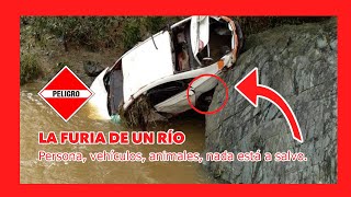 🔴 GRAN PELIGRO! RIADA 😲 🌊Rio Crecido Arrastra Personas, Vehículos, todo a su paso!