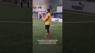 Tu amigo que no suelta el balón 😂⚽️ #futbol