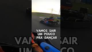 Coloquei ele pra dançar 😂😂