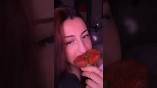 DEV ÇİLEK YEDİM #asmr