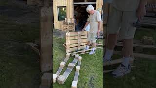 Re-using a pallet