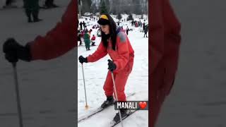 Beautiful Girl Enjoy Snow in Manali❤️🐾 | मनाली मे बर्फ़बारी का मजा लेती सुन्दर लड़की 😍 ❤️🐾