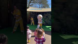 JJ dancing so funny #cocomelon #youtubechannel #cartoon #themepark #cheesington #worldofadventures